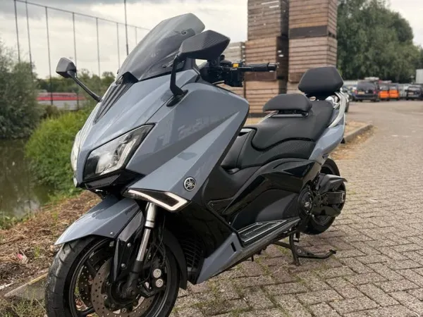 2015 Yamaha Tmax 530-Full Option-Nardo Grijs - € 7.499 (1/1)