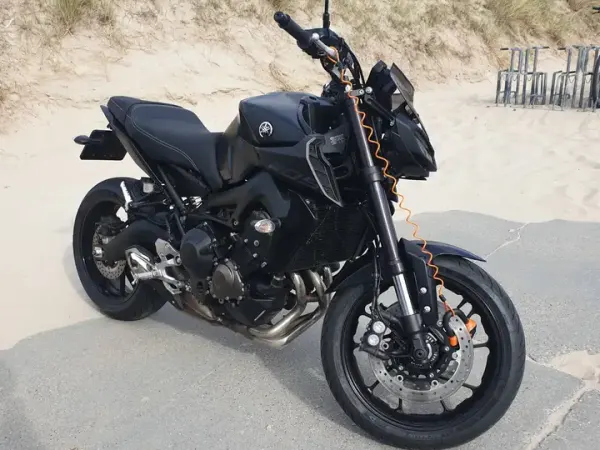 2018 Yamaha MT-09 - € 8.500 (1/1)