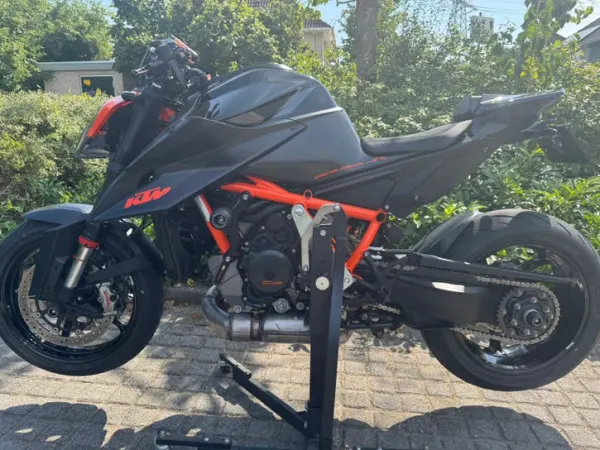 Year unknown KTM 1290 Super Duke R - €13,495 · Bidding (1/1)