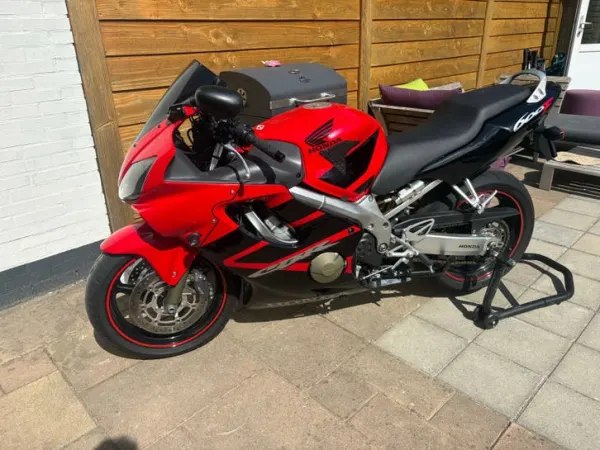 2008 Honda CBR 600 F - € 3.700 · Bieden (1/1)