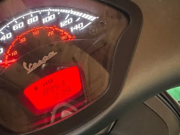 2018 Vespa GTS Super 300 - € 4.995 · Bieden (1/1)