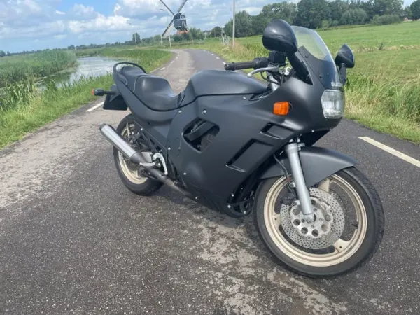 Bouwjaar onbekend Suzuki GSX 600 F - € 1.500 · Bieden (1/1)