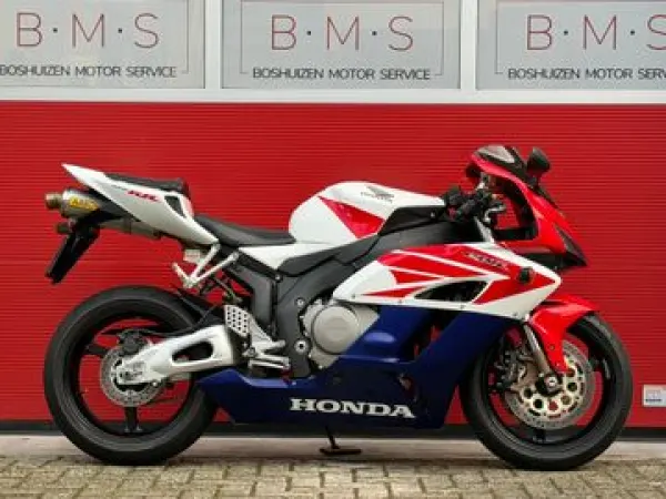 2005 Honda CBR 1000 RR Fireblade - €6,950 (1/1)