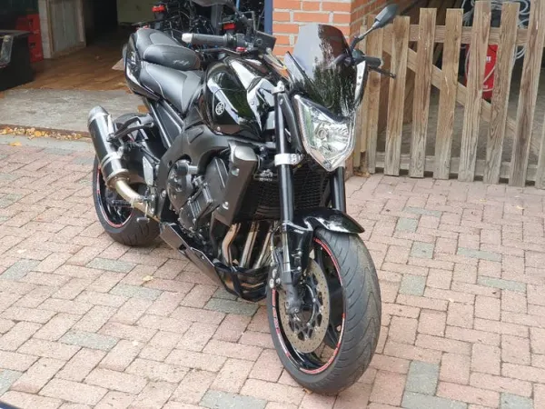 2012 Yamaha FZ 1 - Reserved (1/1)