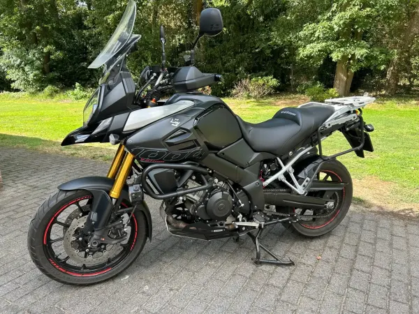 2016 Suzuki V-Strom 1000 - €8,500 (1/1)