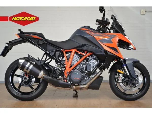 2023 KTM 1290 Super Duke GT - €15,999 · Bidding (1/1)
