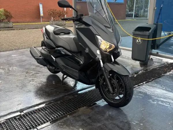 2016 Yamaha X-Max 400 - €3,500 (1/1)
