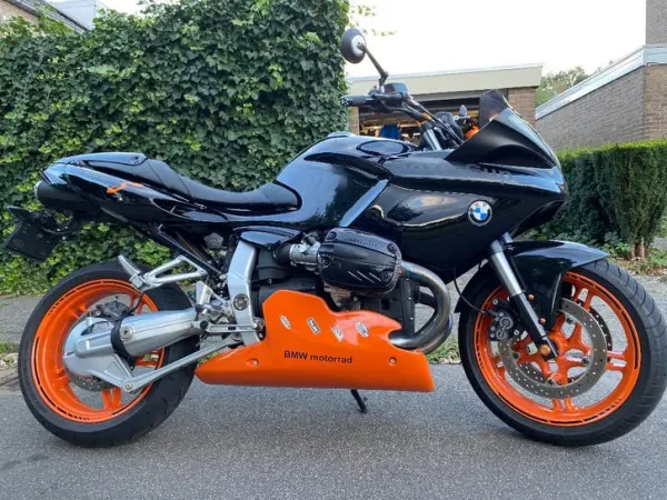 2000 BMW R1100S - € 2.000 (1/1)