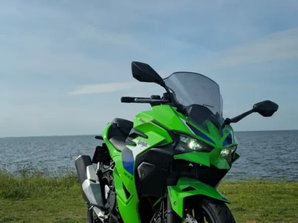 2026 Kawasaki Ninja 500 SE - € 6.900 · Bieden (1/1)
