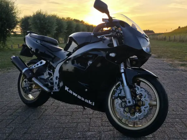 1996 Kawasaki ZXR 400 - € 2.500 (1/1)