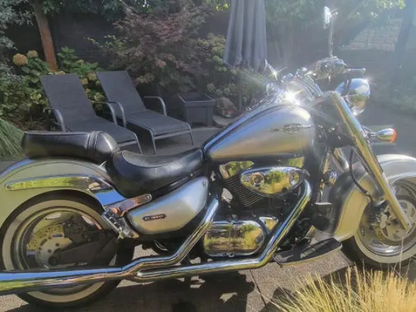 2006 Suzuki Intruder 1500 Injectie uit 2006-Krachtige Chopper - €5,100 · Bidding (1/1)
