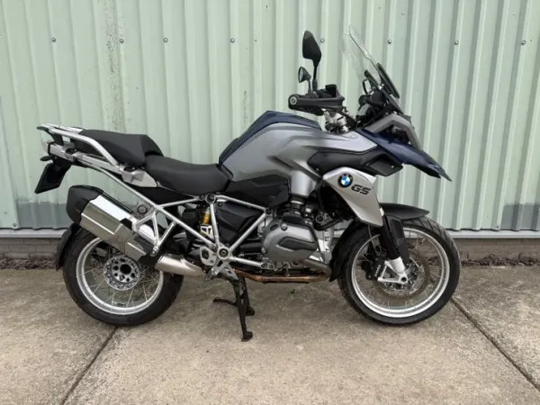 2014 BMW R1200GS (bj 2014) - €8,799 · Bidding (1/1)