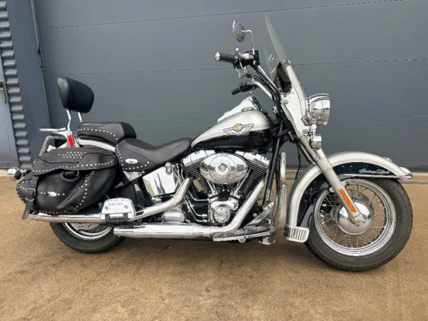 2003 Harley-Davidson Softail Heritage Anniversay 2003 Uitvoering - €10,250 · Bidding (1/1)