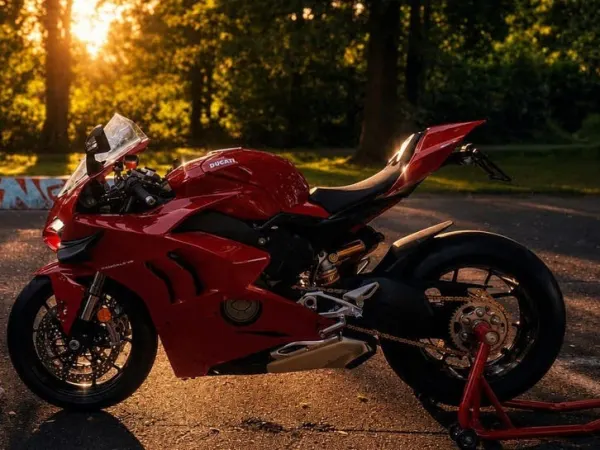 Bouwjaar onbekend Ducati Panigale V4 2020 - € 21.500 · Bieden (1/1)