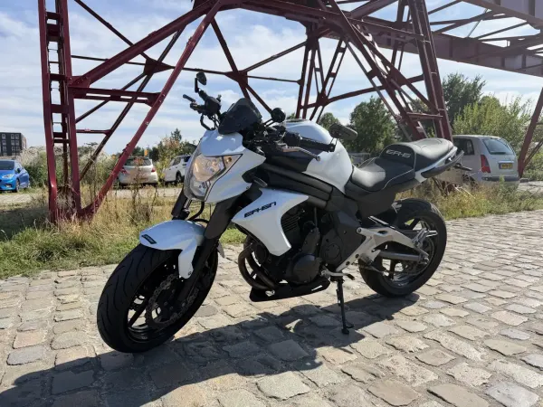 2013 Kawasaki ER - 6 N - €4,500 · Bidding (1/1)