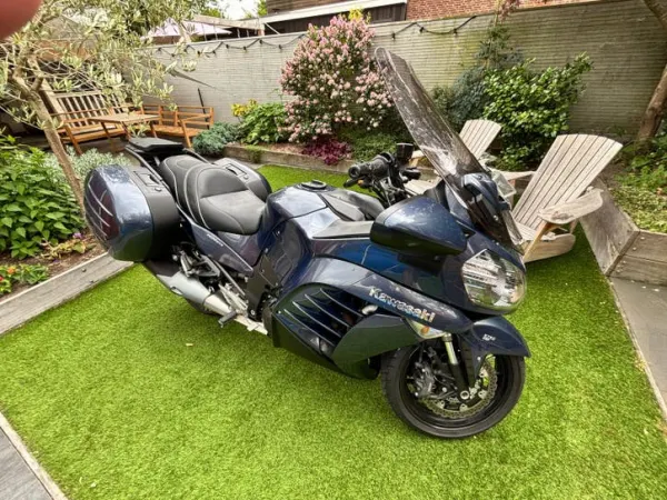 2016 Kawasaki GTR 1400 uit 2016! - € 7.250 (1/1)