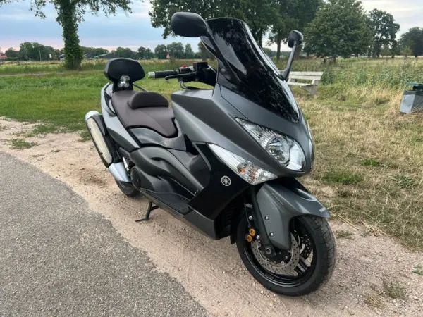 2009 Yamaha Tmax 500 ABS | Slechts 15.946 km | 2009 | ABS - € 4.250 (1/1)