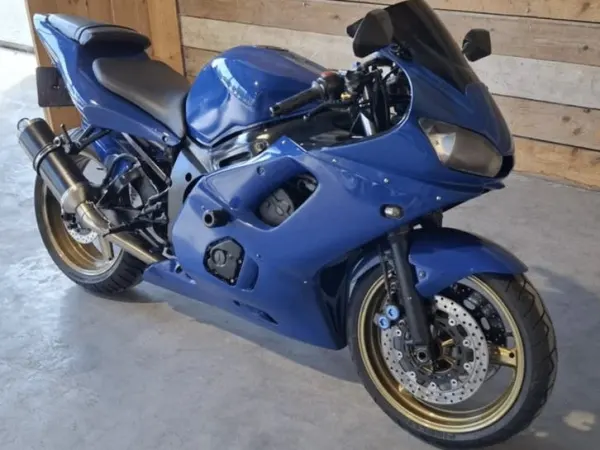 2002 Yamaha YZF R6 - €2,800 (1/1)