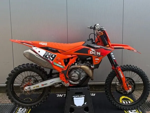 Year unknown KTM 450 SX-F Factory Edition (bj 2026) Km - €14,950 (1/1)