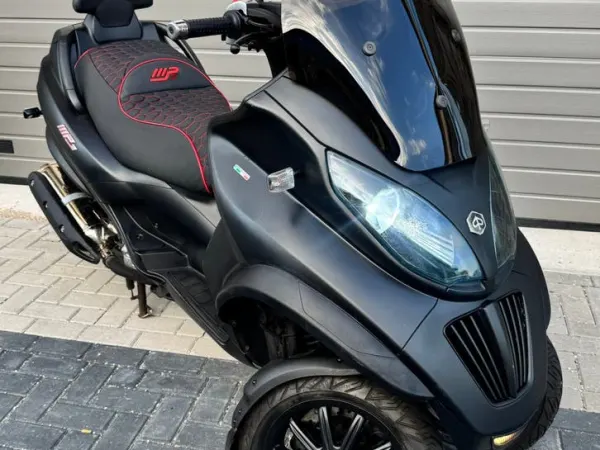 Bouwjaar onbekend Piaggio mp3 400 cc Sport Custom Seat - € 2.999 (1/1)