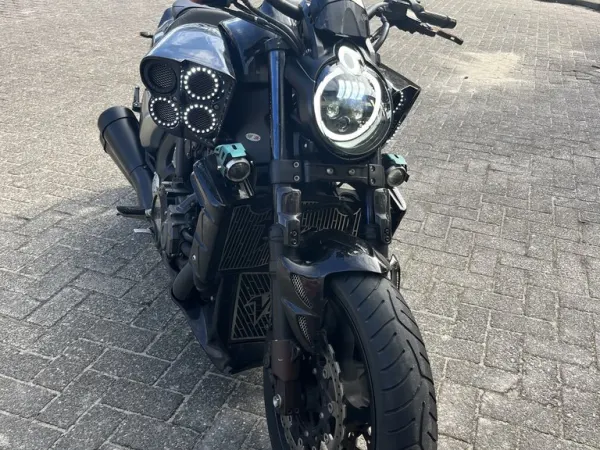 2009 Yamaha VMAX - €11,950 (1/1)
