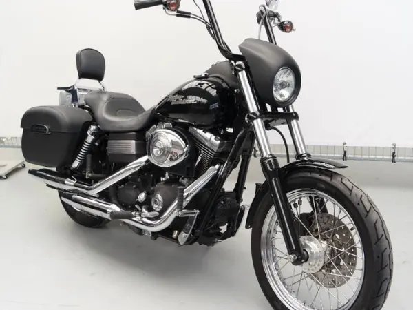 2006 Harley-Davidson Dyna Street Bob Fxdb - € 12.000 · Bieden (1/1)