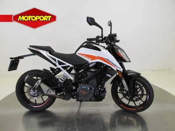 2022 KTM 390 Duke - € 5.899 (1/1)