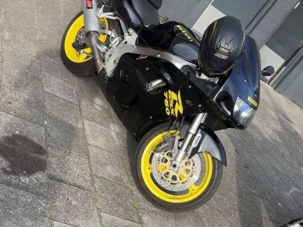 Bouwjaar onbekend Suzuki GSX-R 750 - € 1.900 · Bieden (1/1)