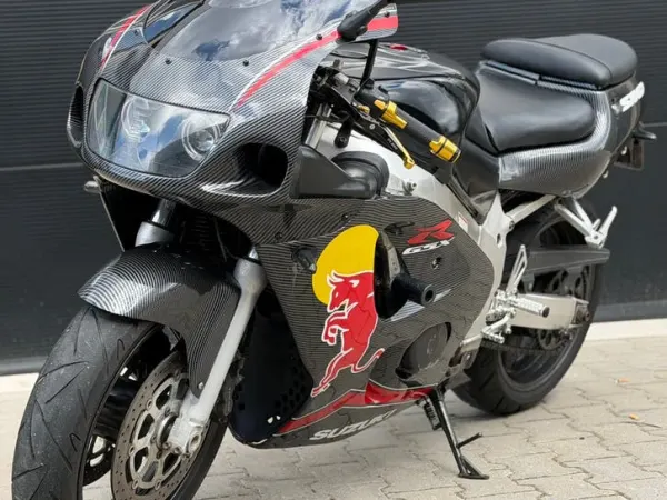 2000 Suzuki GSXR600 2000 - €2,150 · Bidding (1/1)