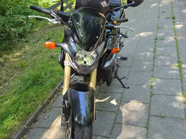 2011 Suzuki GSR 750 - € 4.800 (1/1)