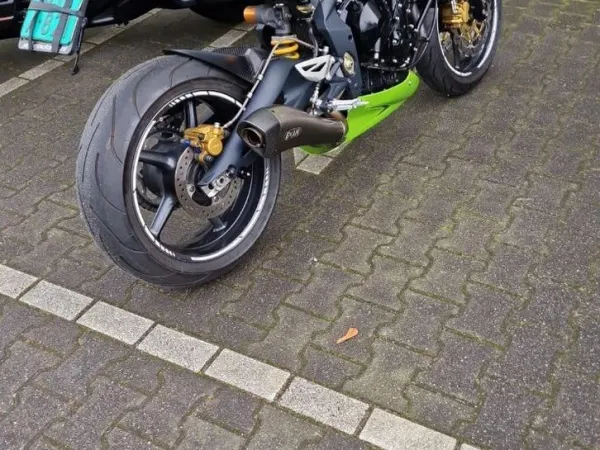 2008 Triumph Street Triple 675 - €3,250 · Bidding (1/1)