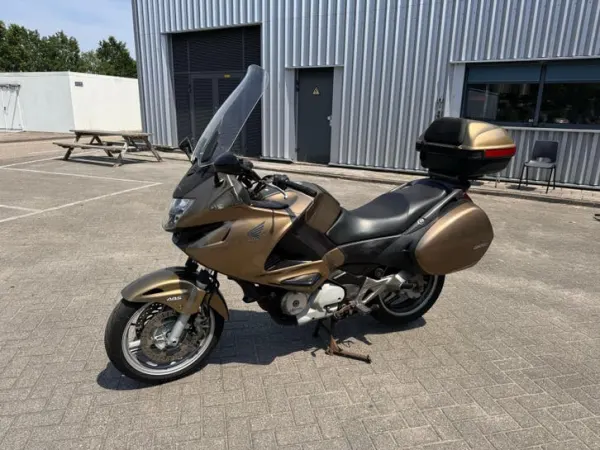 Year unknown Honda Deauville - €2,100 · Bidding (1/1)