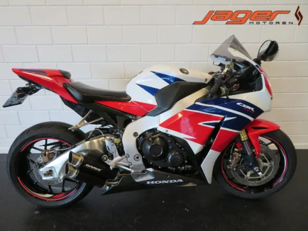 2014 Honda CBR 1000 RR Fireblade SP - € 11.950 (1/1)