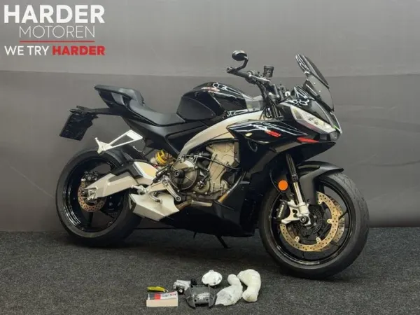 Year unknown Aprilia Tuono 660 Factory | ORI NL | Leuke Opties | Garantie - €9,999 · Bidding (1/1)