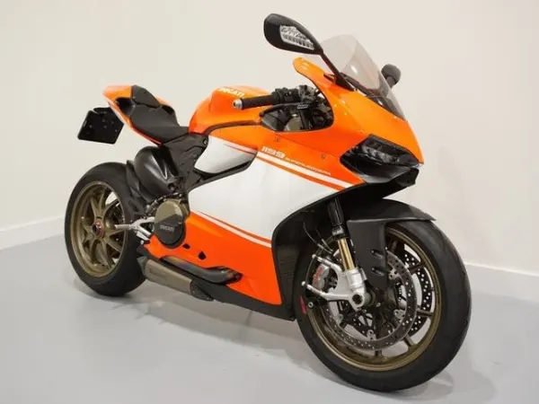 2014 Ducati Panigale 1199 Superleggera Nieuwstaat 9.298km - €44,750 (1/1)
