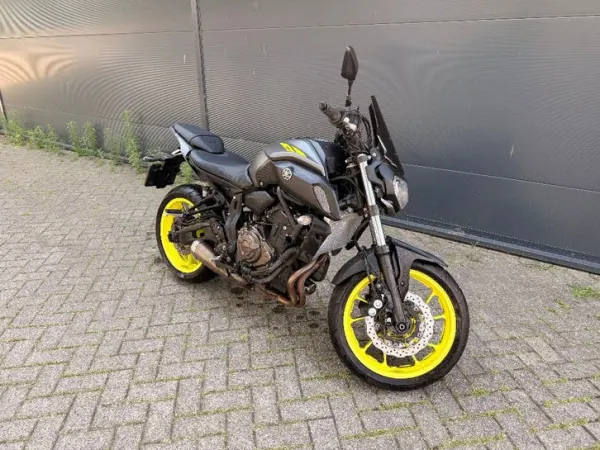 2018 Yamaha MT-07 - € 4.999 · Bieden (1/1)
