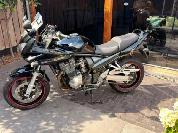 2006 Suzuki Bandit 1200 - € 2.600 · Bieden (1/1)