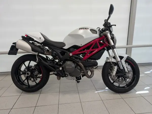 2012 Ducati Monster 796 - € 4.750 · Bieden (1/1)