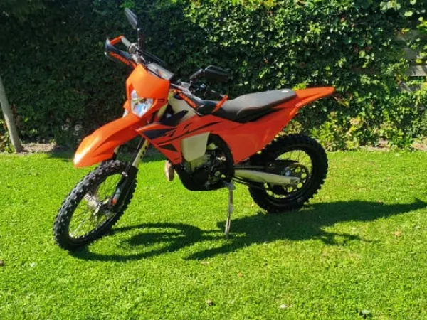 2025 KTM 500 EXC-F 2025 • 31 uur - € 11.500 · Bieden (1/1)