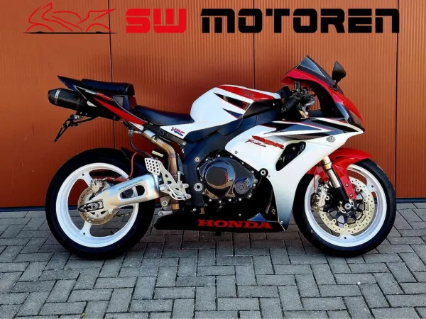 2008 Honda CBR 1000 RR Fireblade - €7,750 (1/1)