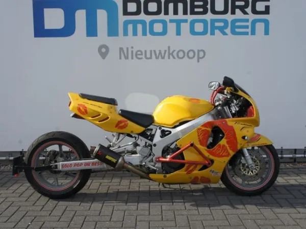 Bouwjaar onbekend Honda CBR 900 RR Fireblade () 48,481 km - € 3.790 · Bieden (1/1)