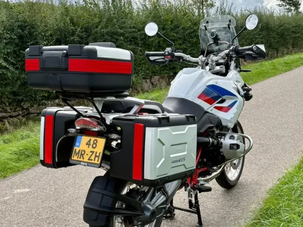 2012 BMW R 1200 GS Rallye 57.500 km - € 8.995 · Bieden (1/1)
