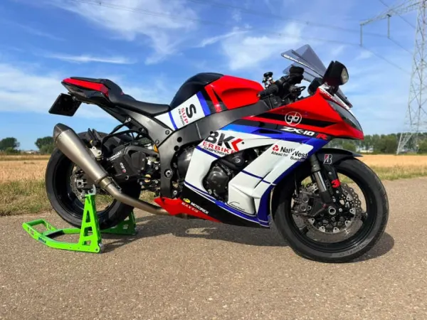 2011 Kawasaki Ninja ZX-10R - € 9.995 (1/1)