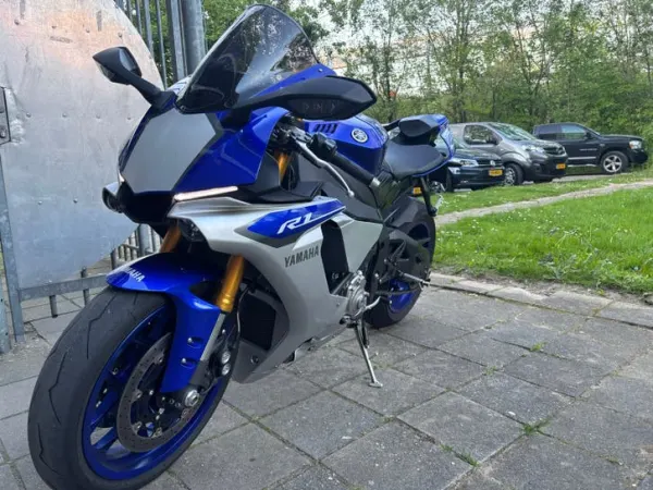Bouwjaar onbekend Yamaha YZF R1 - € 15.999 (1/1)