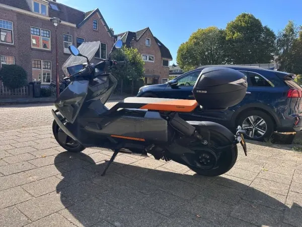 2023 BMW CE 04 - € 9.450 (1/1)