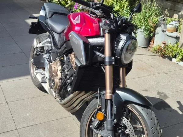 Bouwjaar onbekend Honda cb650r Naked Bike Perfecte Staat - € 6.900 · Bieden (1/1)