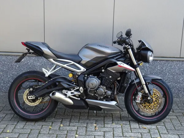 2017 Triumph Street Triple RS - €7,445 (1/1)