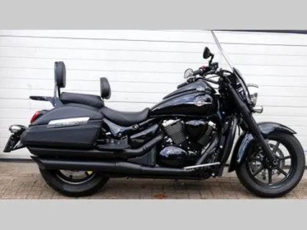 2013 Suzuki C1500 Black Touring - € 9.999 (1/1)