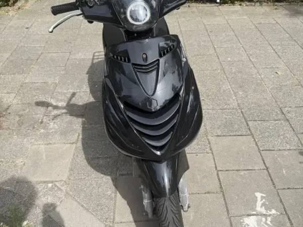 2011 Piaggio Zip 50 - € 1.600 (1/1)