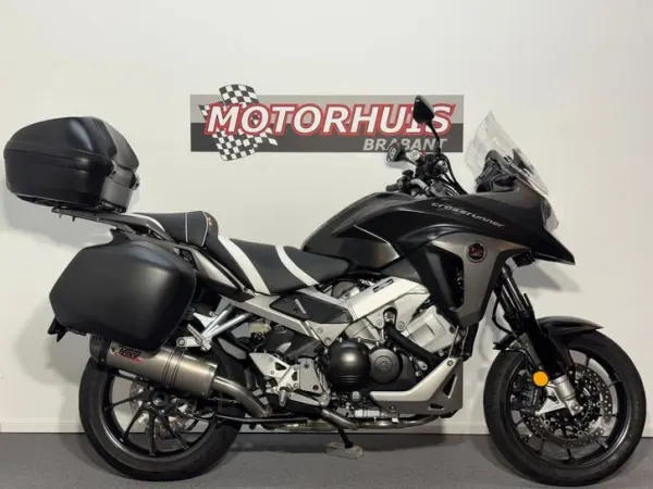 Bouwjaar onbekend Honda VFR 800 X Crossrunner (bj 2015) - € 7.950 (1/1)
